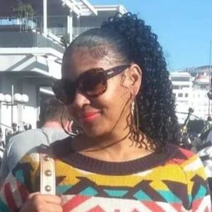 Meet your Posher, Raquelle